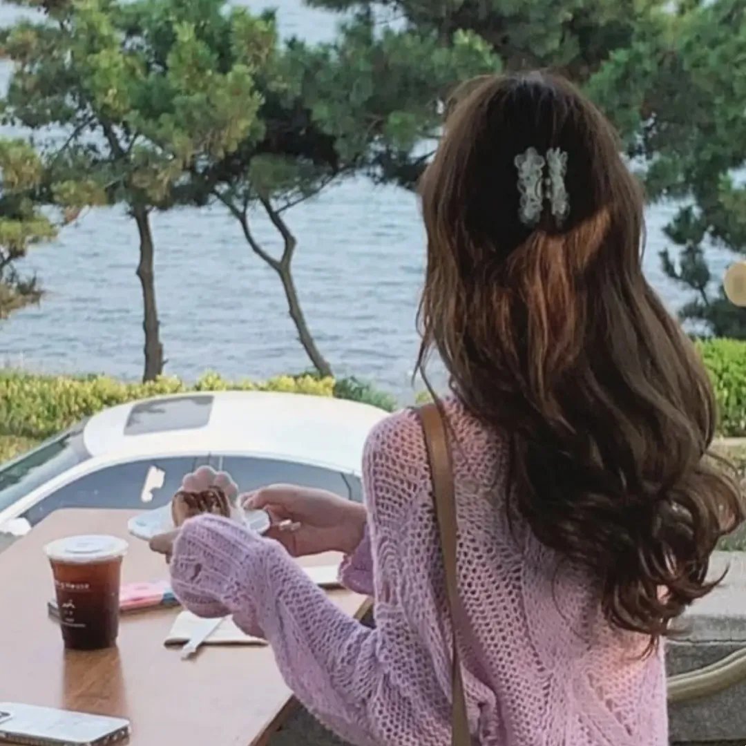 像蒲公英的灰尘