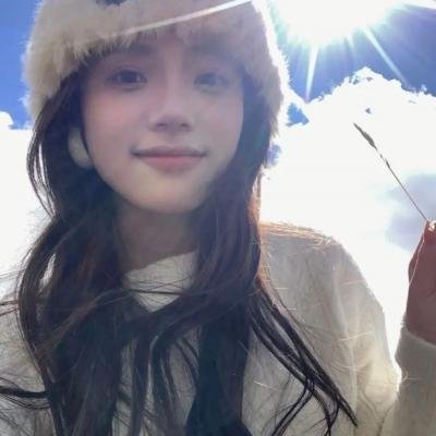 顶楼左边那栋房子